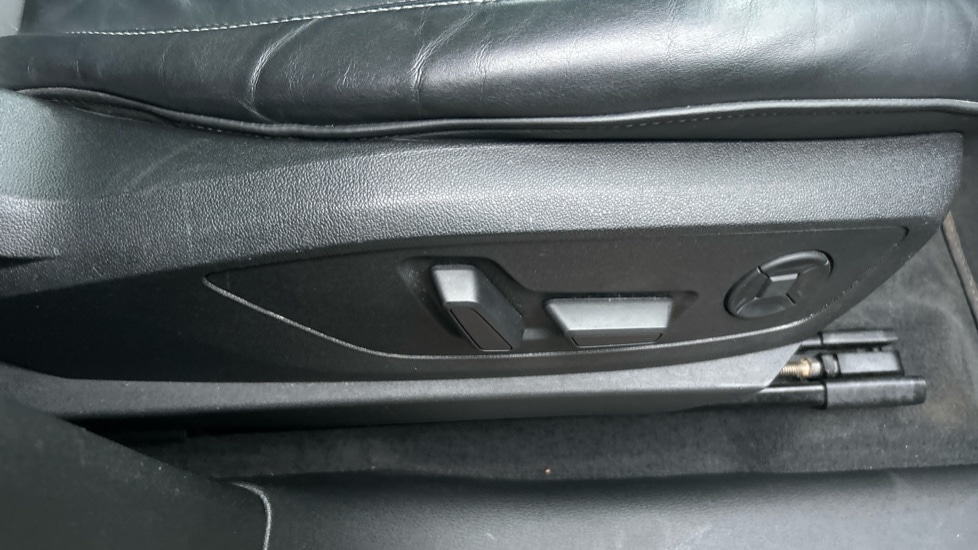 Used Audi Q8 2023 for sale - 76841908: Photo 63