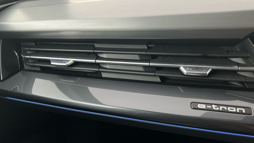 Used Audi Q4 e-tron 2022 for sale - 76217058: Photo 16