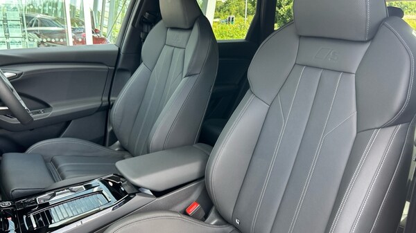 Used Audi Q6 e-tron 2025 for sale - 75526723: Photo 17