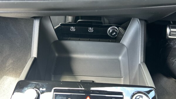 Used Audi Q6 e-tron 2025 for sale - 75526723: Photo 47