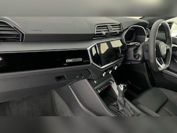 Used Audi Q3 2025 for sale - 76796272: Photo