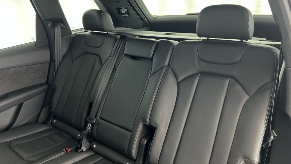 Used Audi Q7 2021 for sale - 76022008: Photo 15