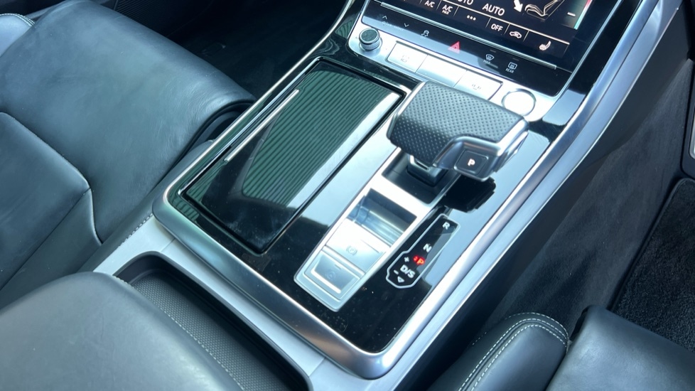 Used Audi Q8 2020 for sale - 76208900: Photo 19
