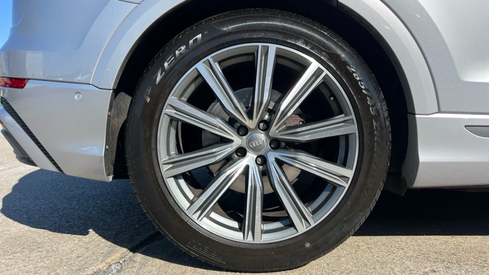 Used Audi Q8 2020 for sale - 76208900: Photo 21