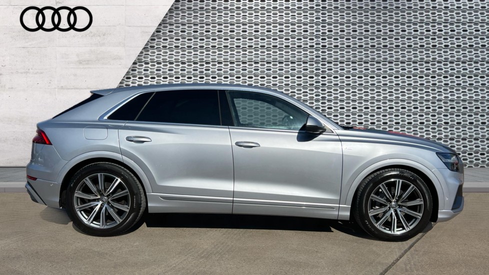 Used Audi Q8 2020 for sale - 76208900: Photo 4