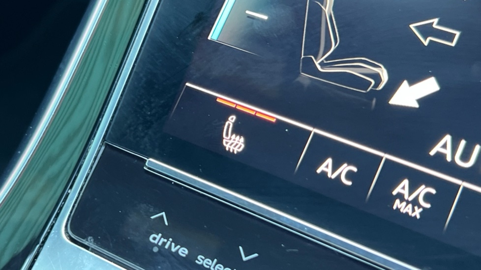 Used Audi Q8 2020 for sale - 76208900: Photo 43