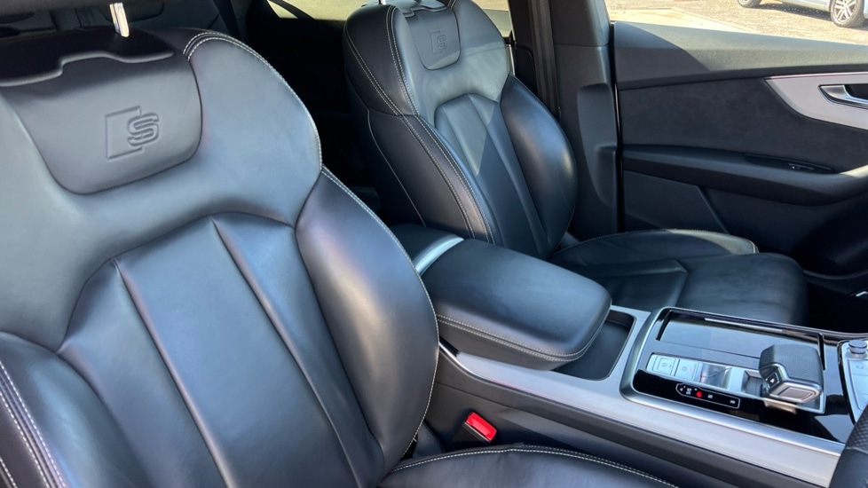 Used Audi Q8 2020 for sale - 76208900: Photo 44