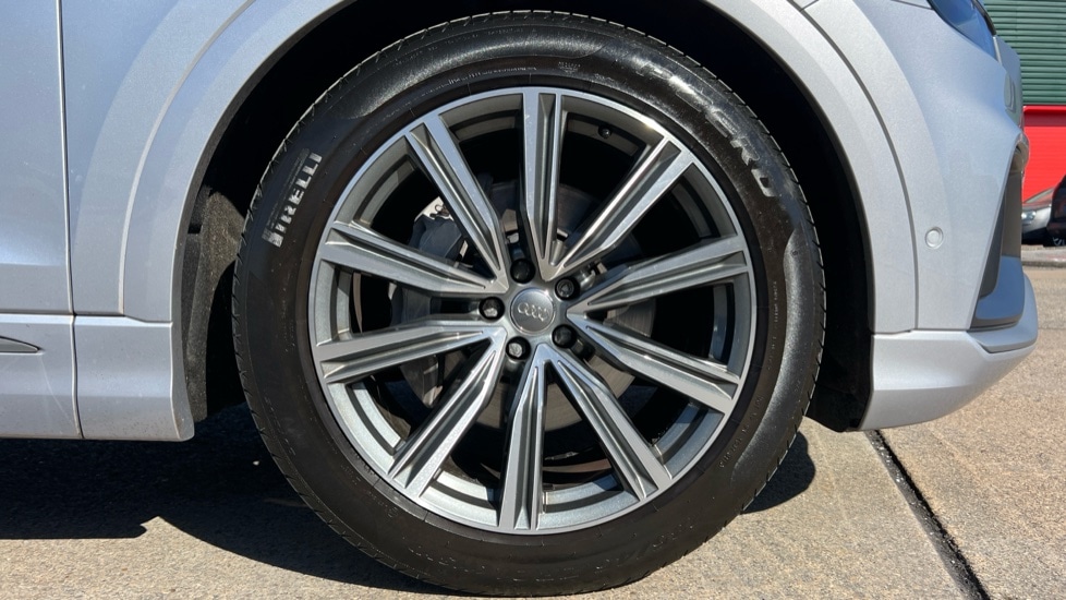 Used Audi Q8 2020 for sale - 76208900: Photo 5