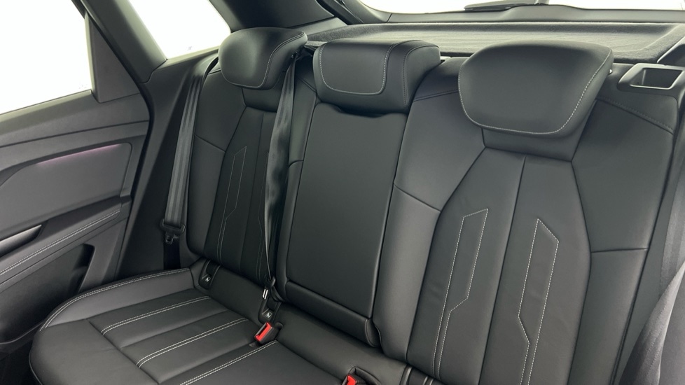 Used Audi Q4 e-tron 2025 for sale - 76415293: Photo 15