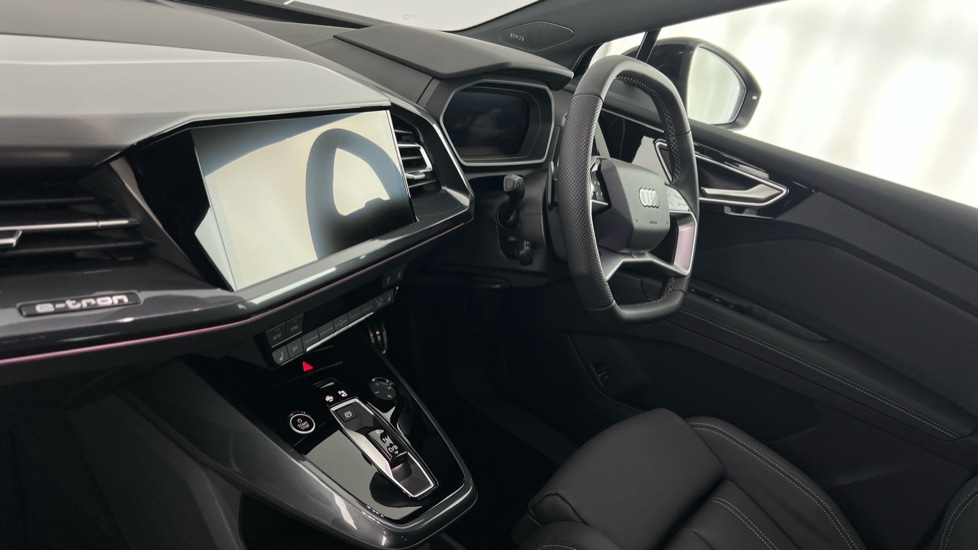 Used Audi Q4 e-tron 2025 for sale - 76415293: Photo 2