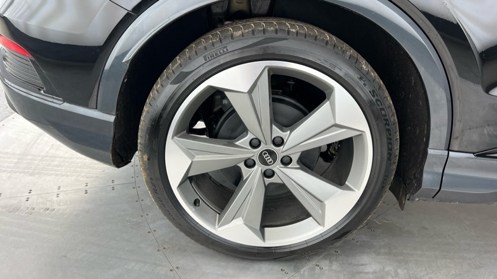 Used Audi Q4 e-tron 2025 for sale - 76415293: Photo 23