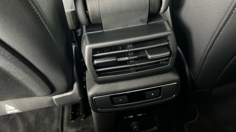 Used Audi Q4 e-tron 2025 for sale - 76415293: Photo 35