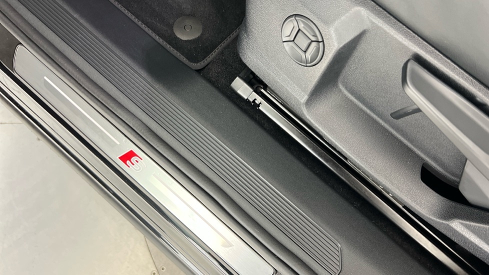 Used Audi Q4 e-tron 2025 for sale - 76415293: Photo 36