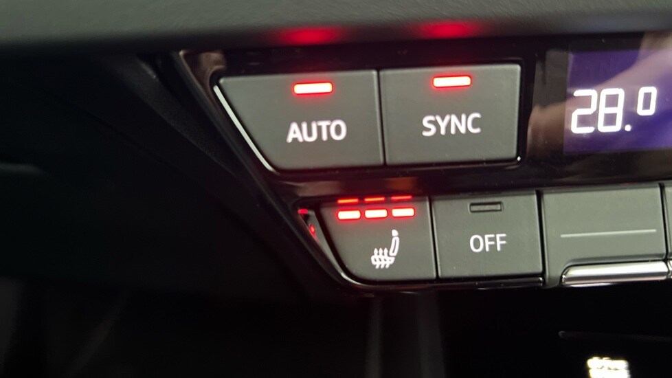 Used Audi Q4 e-tron 2025 for sale - 76415293: Photo 49