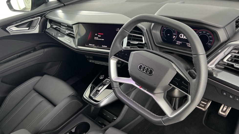 Used Audi Q4 e-tron 2025 for sale - 76415293: Photo 6