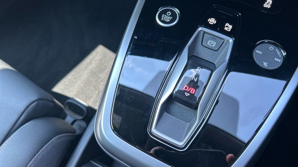 Used Audi Q4 e-tron 2025 for sale - 75967038: Photo 19