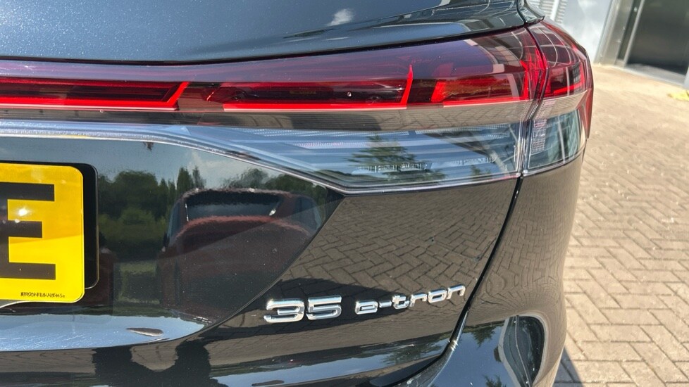 Used Audi Q4 e-tron 2025 for sale - 75967038: Photo 33