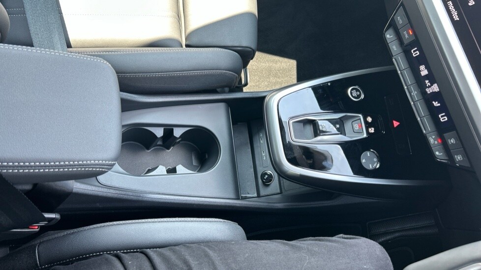 Used Audi Q4 e-tron 2025 for sale - 75967038: Photo 54