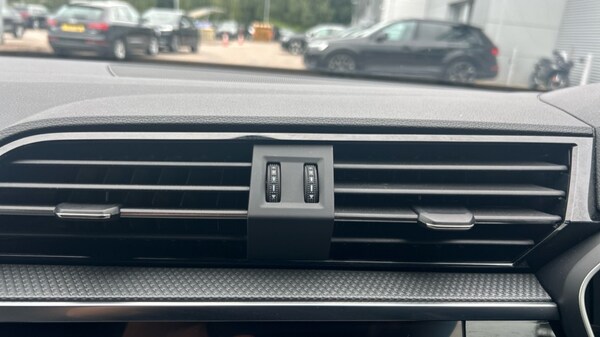 Used Audi Q3 2024 for sale - 75438833: Photo 16