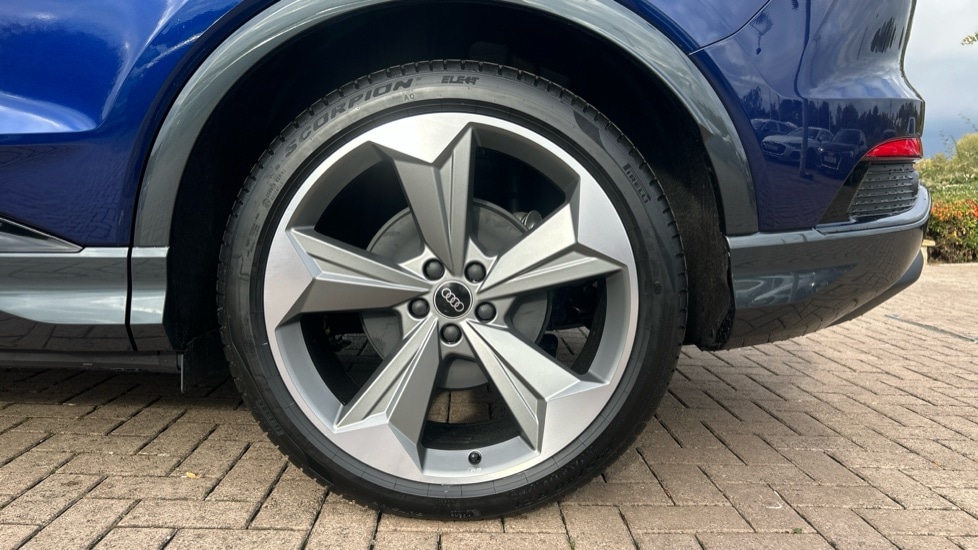 Used Audi Q4 e-tron 2025 for sale - 76415239: Photo 21