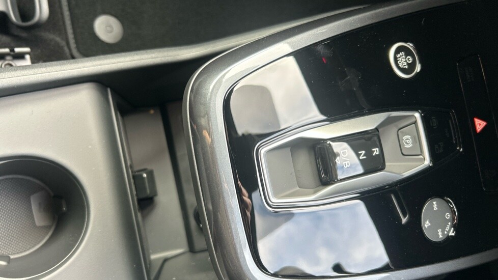 Used Audi Q4 e-tron 2025 for sale - 76415239: Photo 27