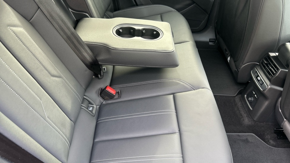 Used Audi Q4 e-tron 2025 for sale - 76415239: Photo 44