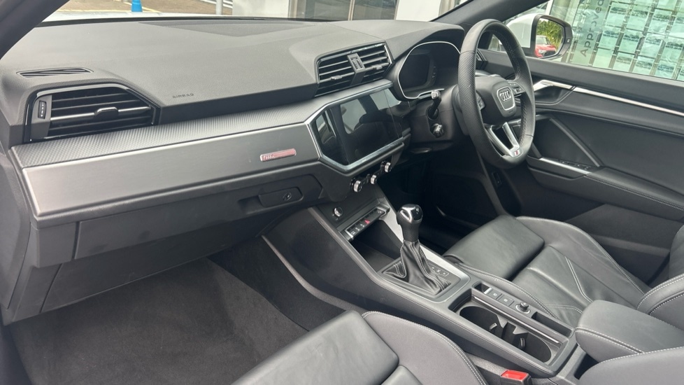 Used Audi Q3 2024 for sale - 76921948: Photo 2