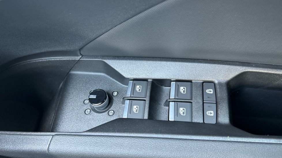 Used Audi Q4 e-tron 2025 for sale - 76593757: Photo 28