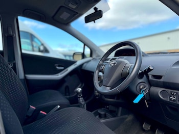 Used Toyota Yaris 2011 for sale - 78362316: Photo