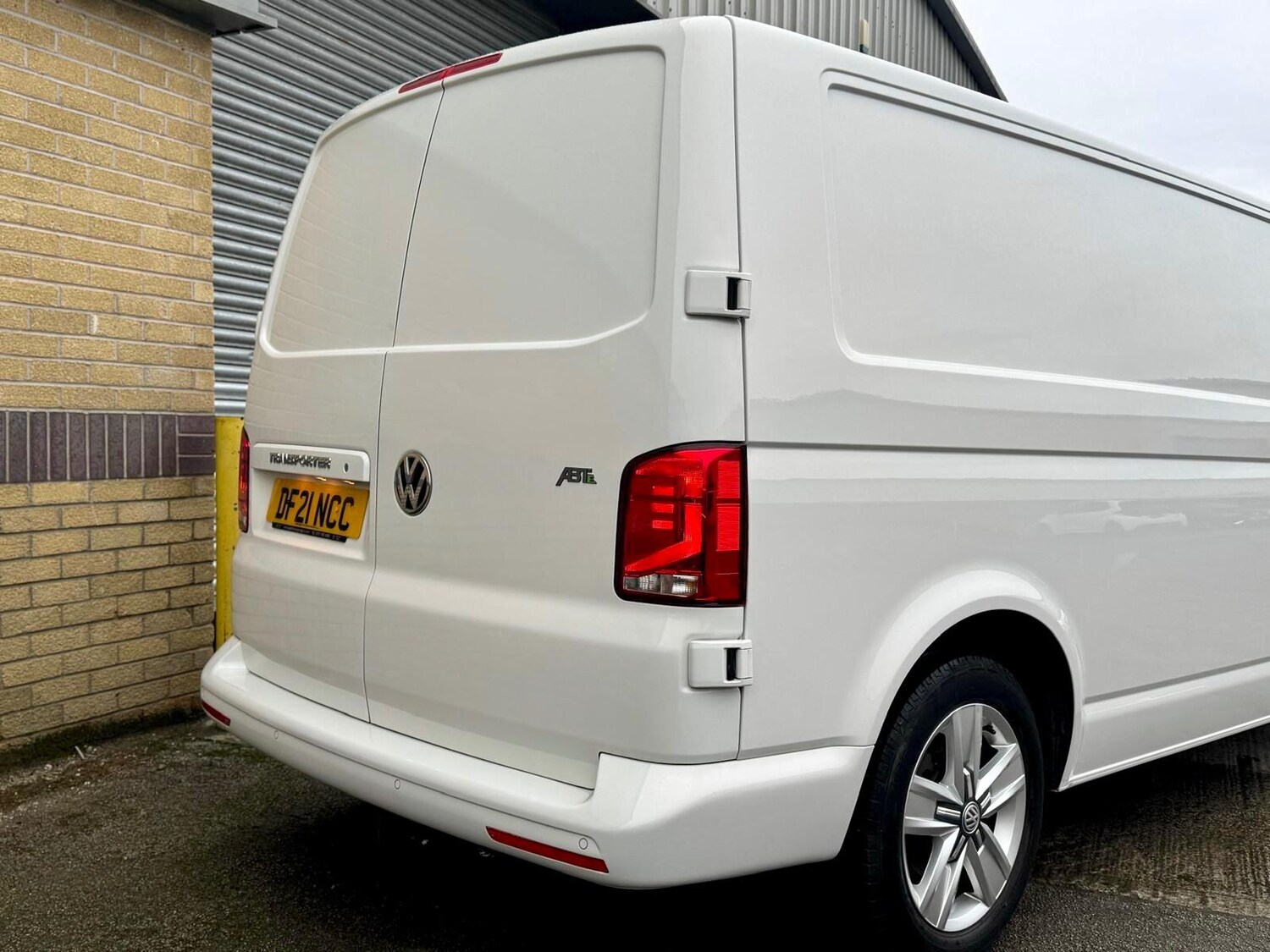 Used Volkswagen Transporter for sale - 77190563: Photo 11