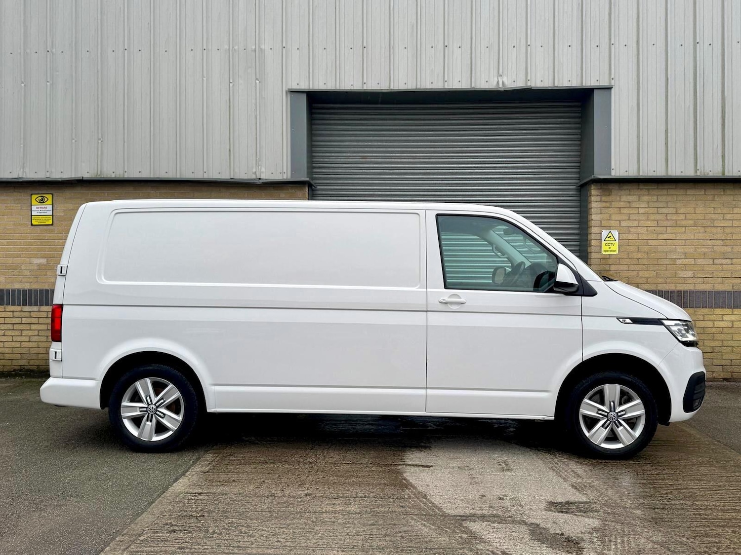 Used Volkswagen Transporter for sale - 77190563: Photo 12