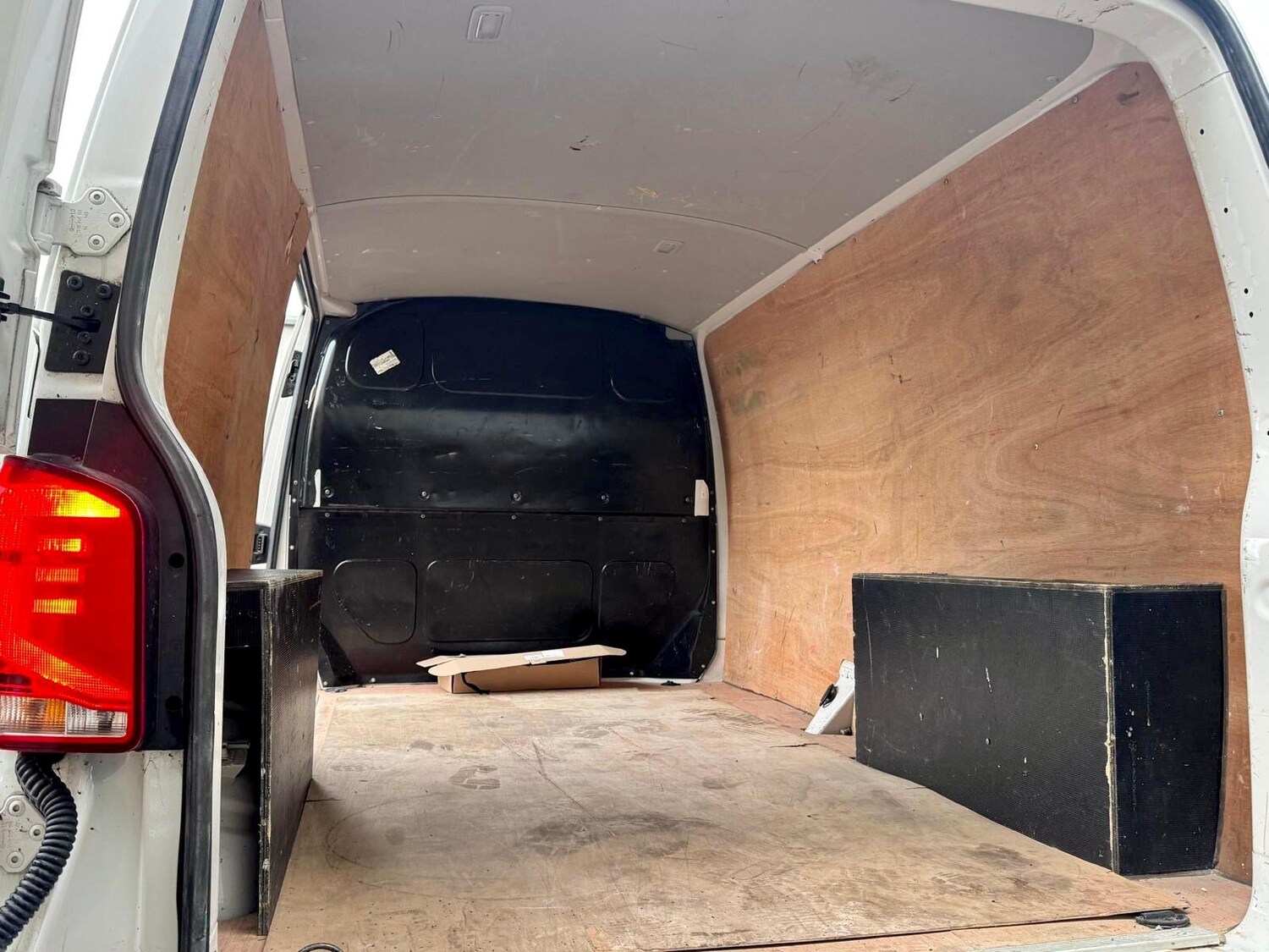 Used Volkswagen Transporter for sale - 77190563: Photo 14