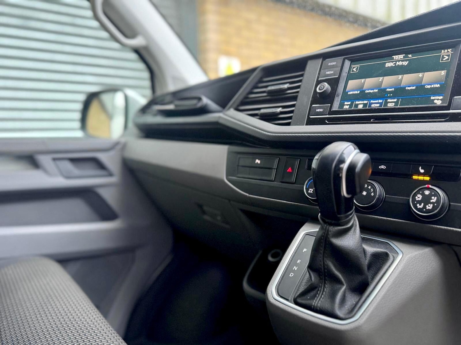 Used Volkswagen Transporter for sale - 77190563: Photo 20