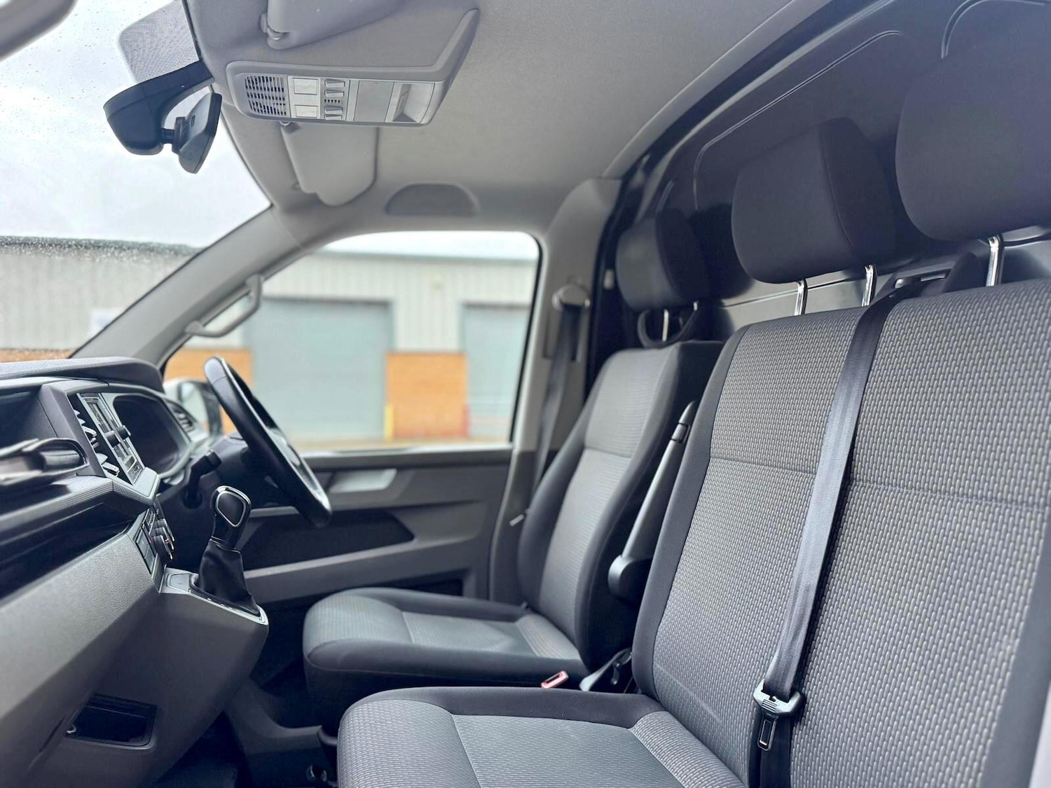 Used Volkswagen Transporter for sale - 77190563: Photo 9