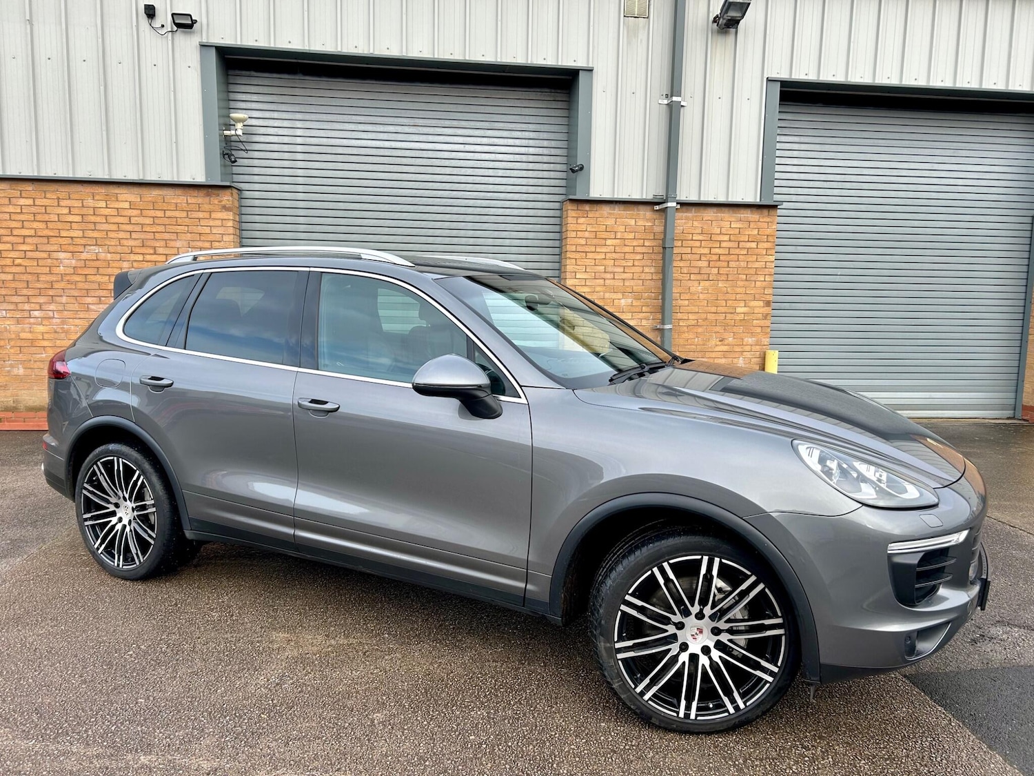 Used Porsche Cayenne 2017 for sale - 77633506: Photo 13