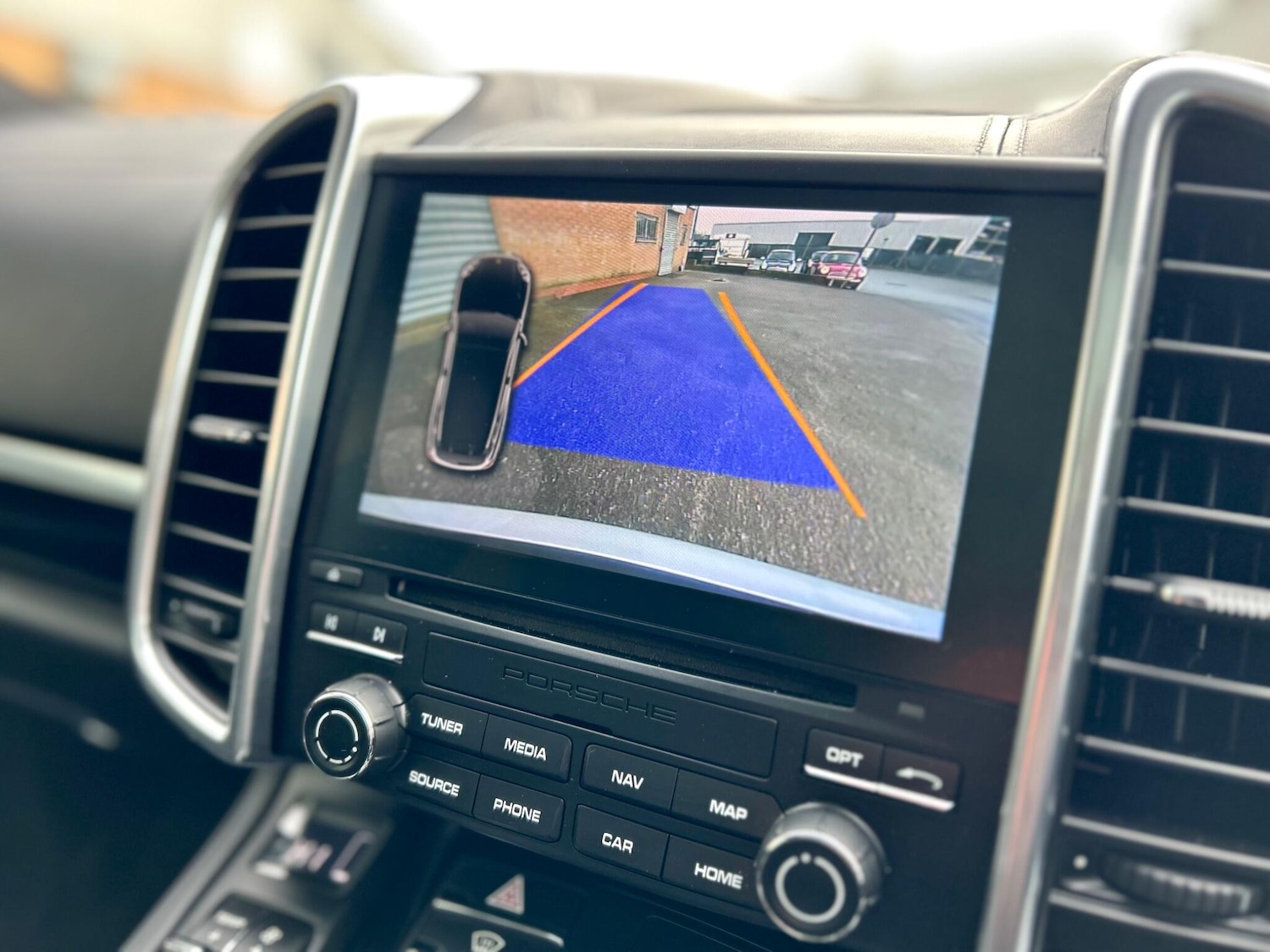 Used Porsche Cayenne 2017 for sale - 77633506: Photo 16