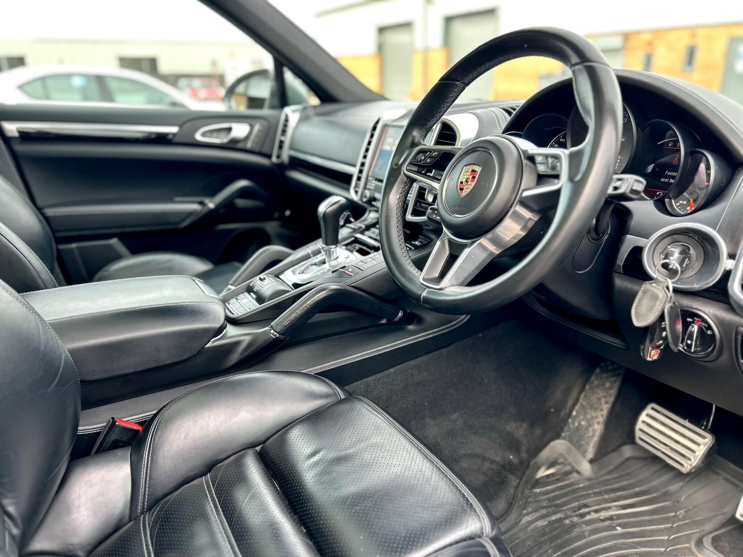 Used Porsche Cayenne 2017 for sale - 77633506: Photo 29