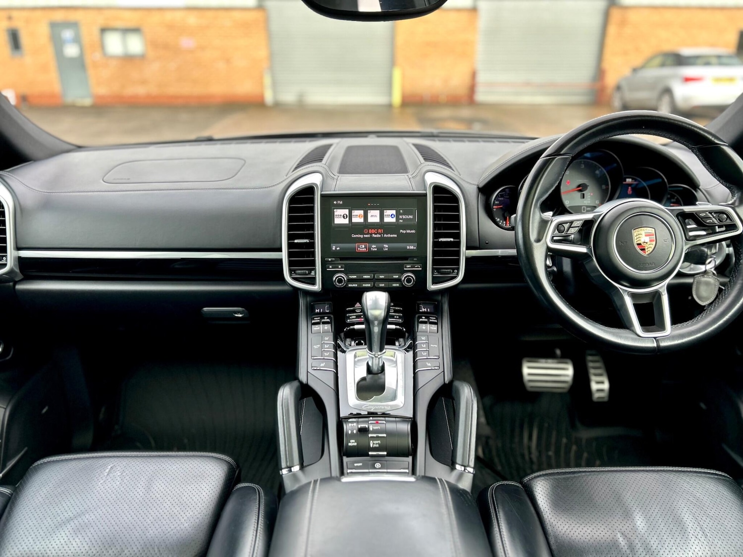 Used Porsche Cayenne 2017 for sale - 77633506: Photo 3