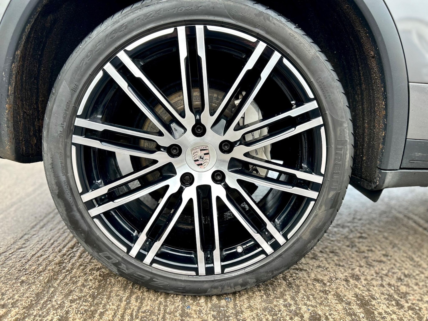 Used Porsche Cayenne 2017 for sale - 77633506: Photo 32