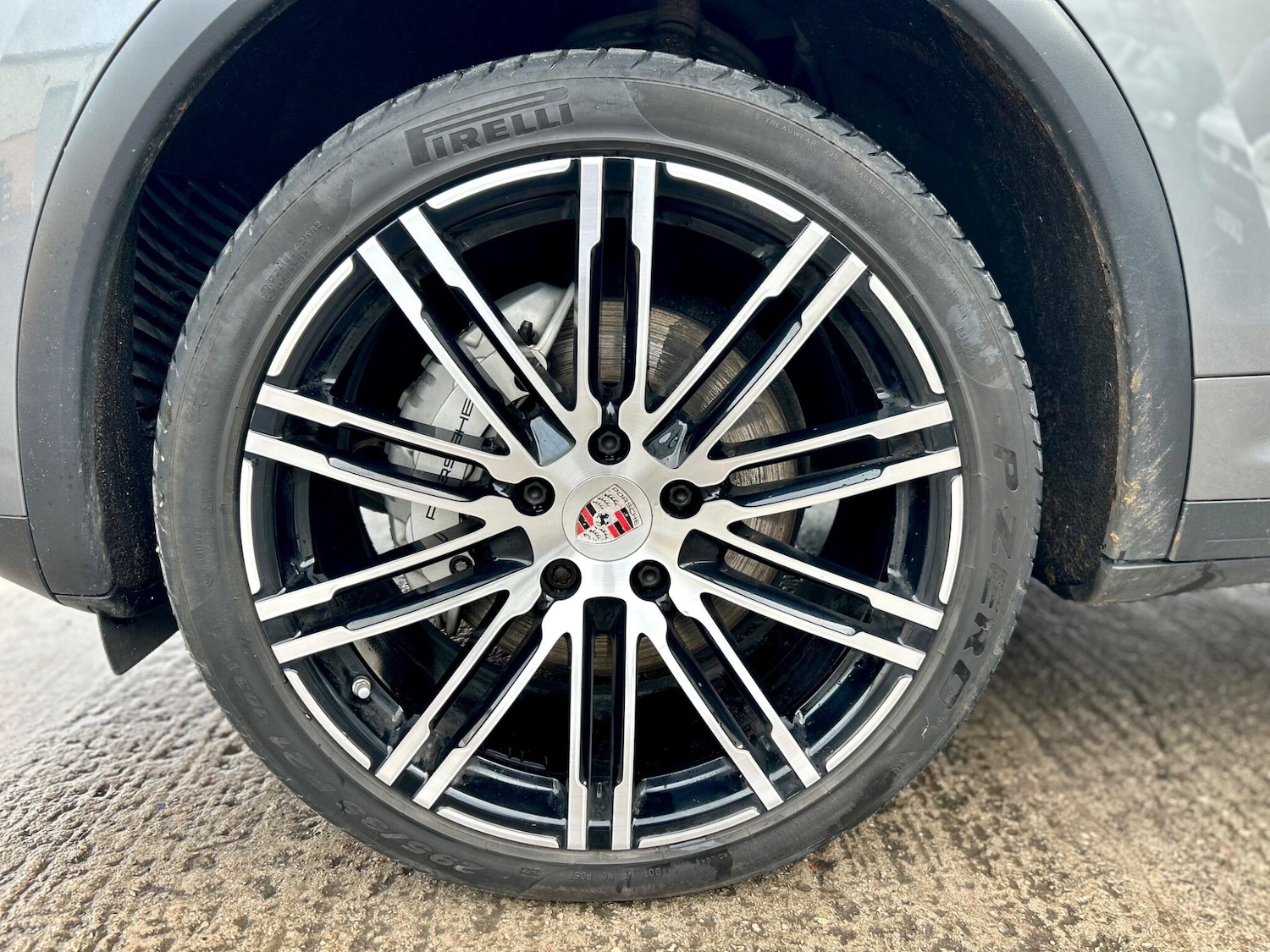 Used Porsche Cayenne 2017 for sale - 77633506: Photo 34