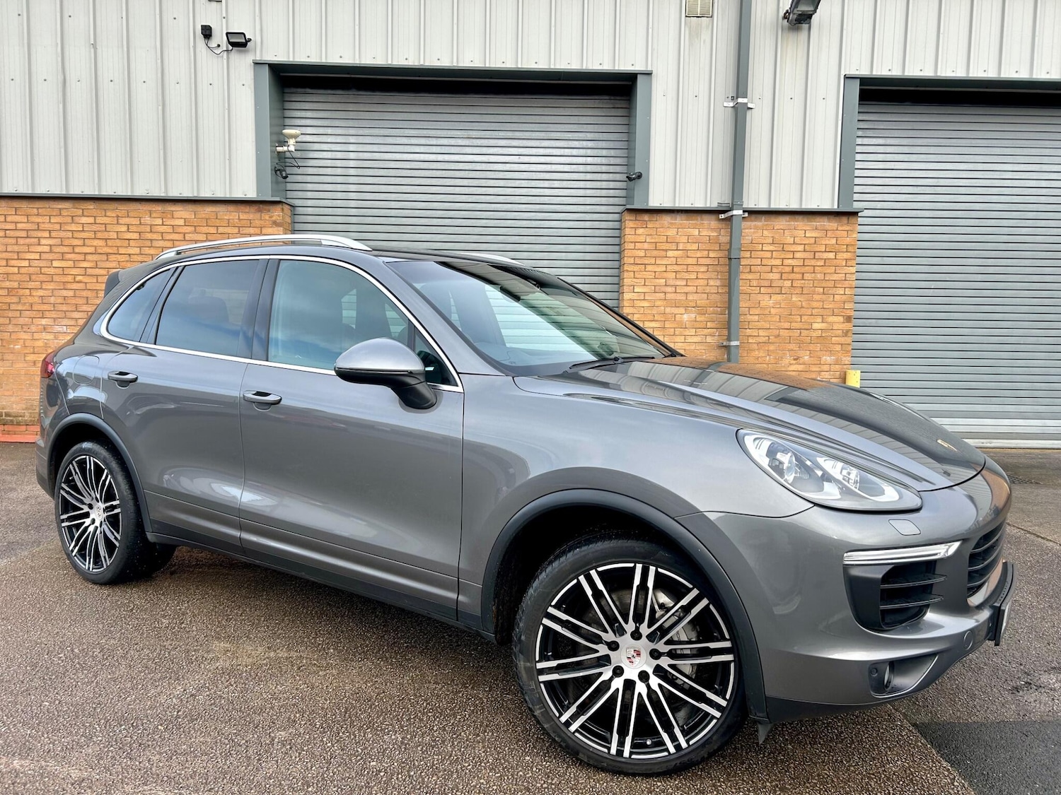 Used Porsche Cayenne 2017 for sale - 77633506: Photo 36