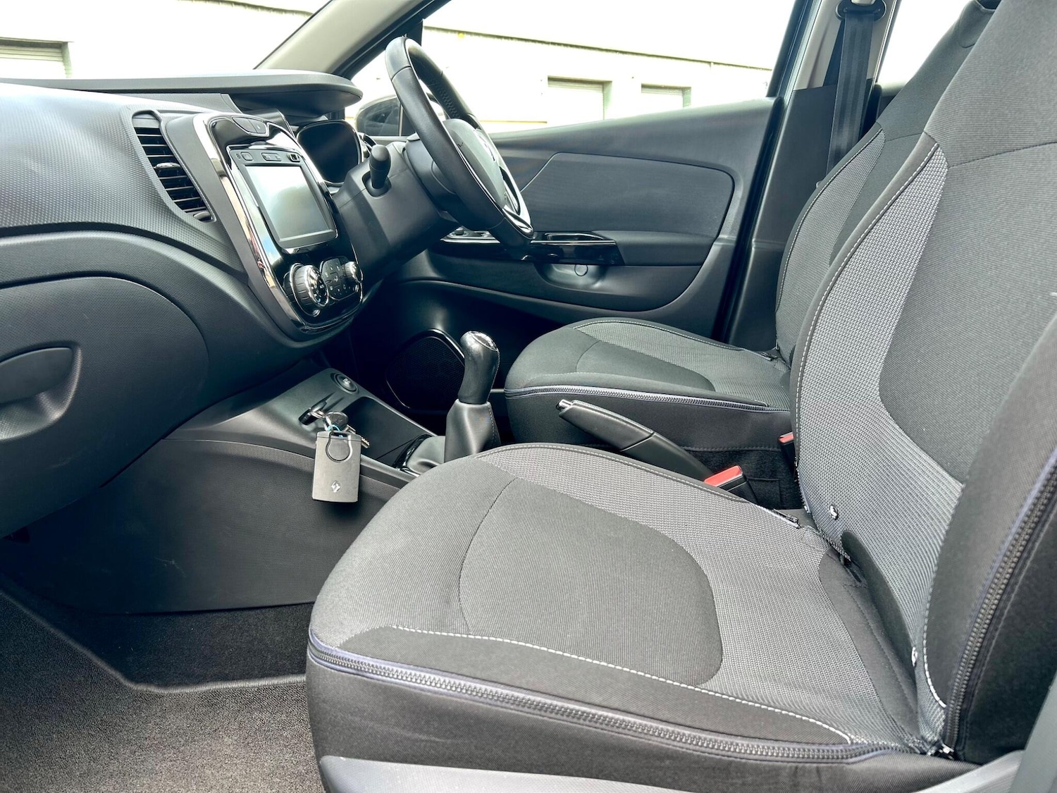 Used Renault Captur 2015 for sale - 78085820: Photo 14