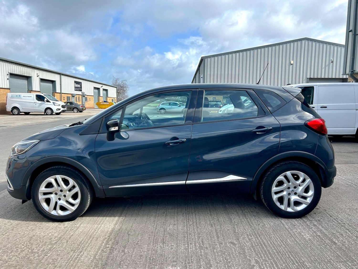 Used Renault Captur 2015 for sale - 78085820: Photo 5