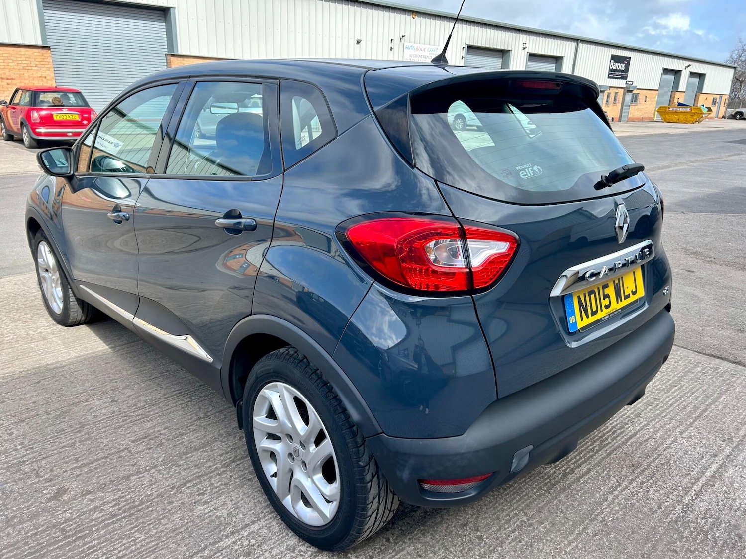 Used Renault Captur 2015 for sale - 78085820: Photo 6