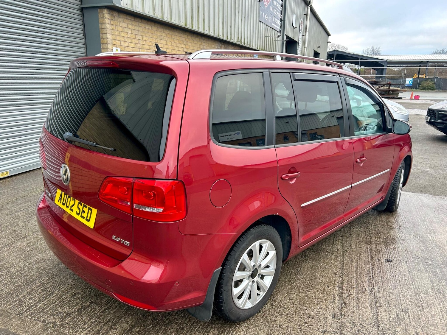 Used Volkswagen Touran for sale - 77242491: Photo 2