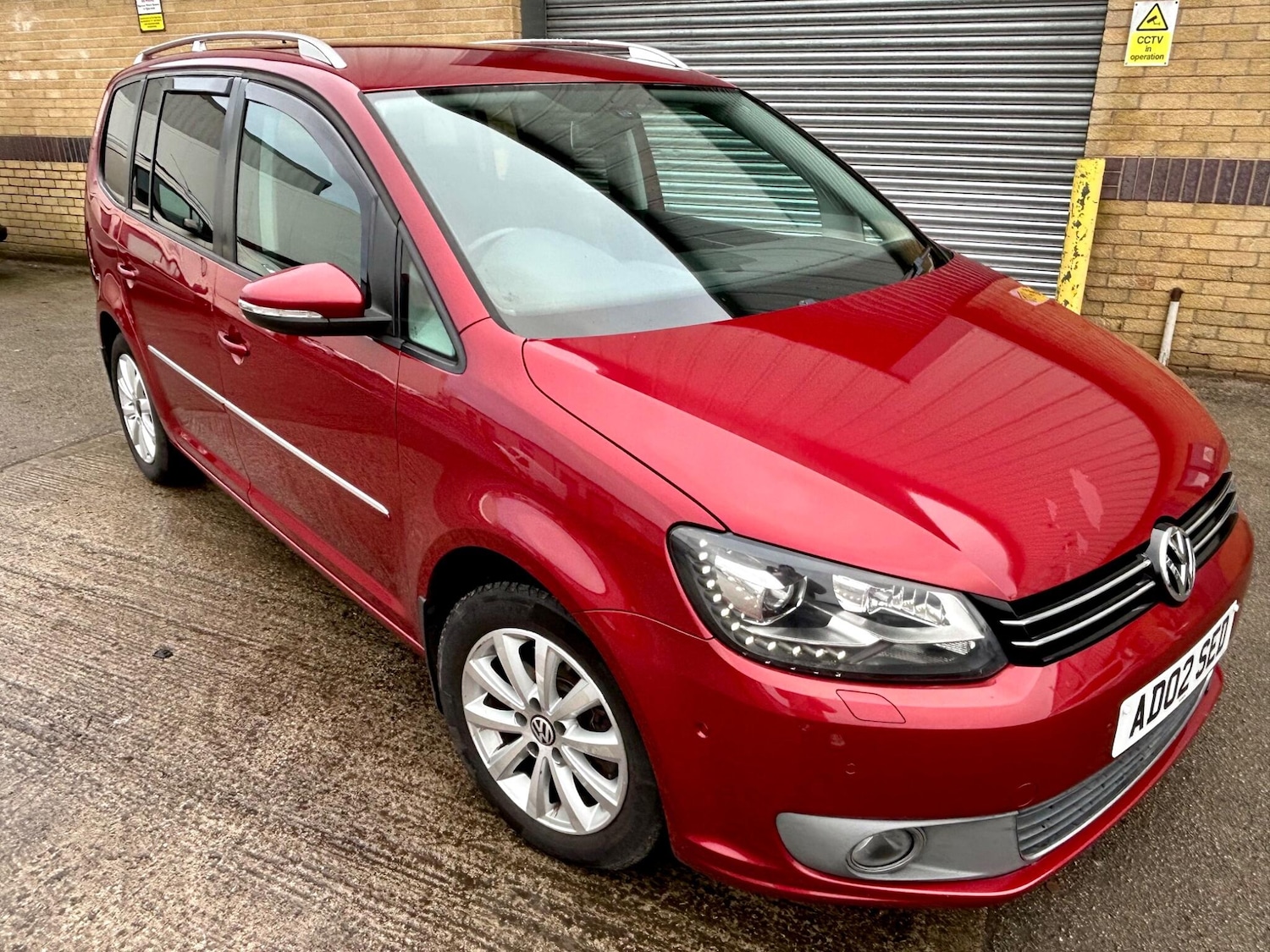 Used Volkswagen Touran for sale - 77242491: Photo 9