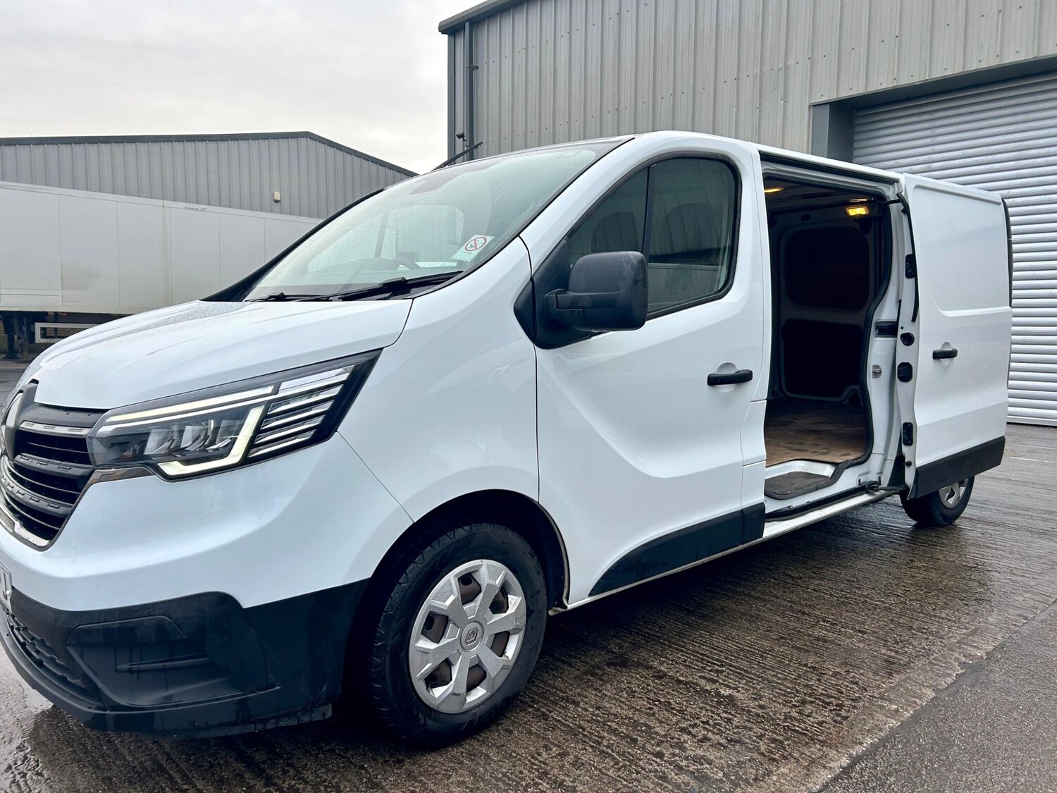 Used Renault Trafic 2022 for sale - 77612733: Photo 10