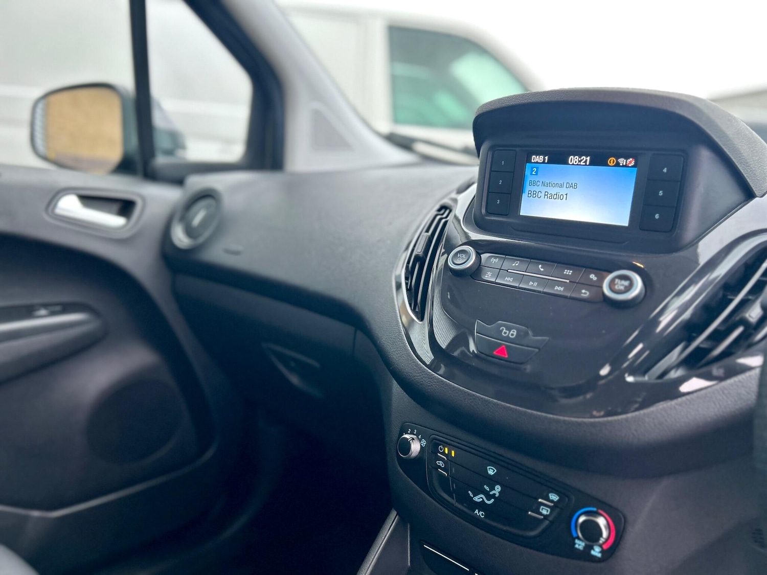 Used Ford Transit Courier 2020 for sale - 77586296: Photo 14