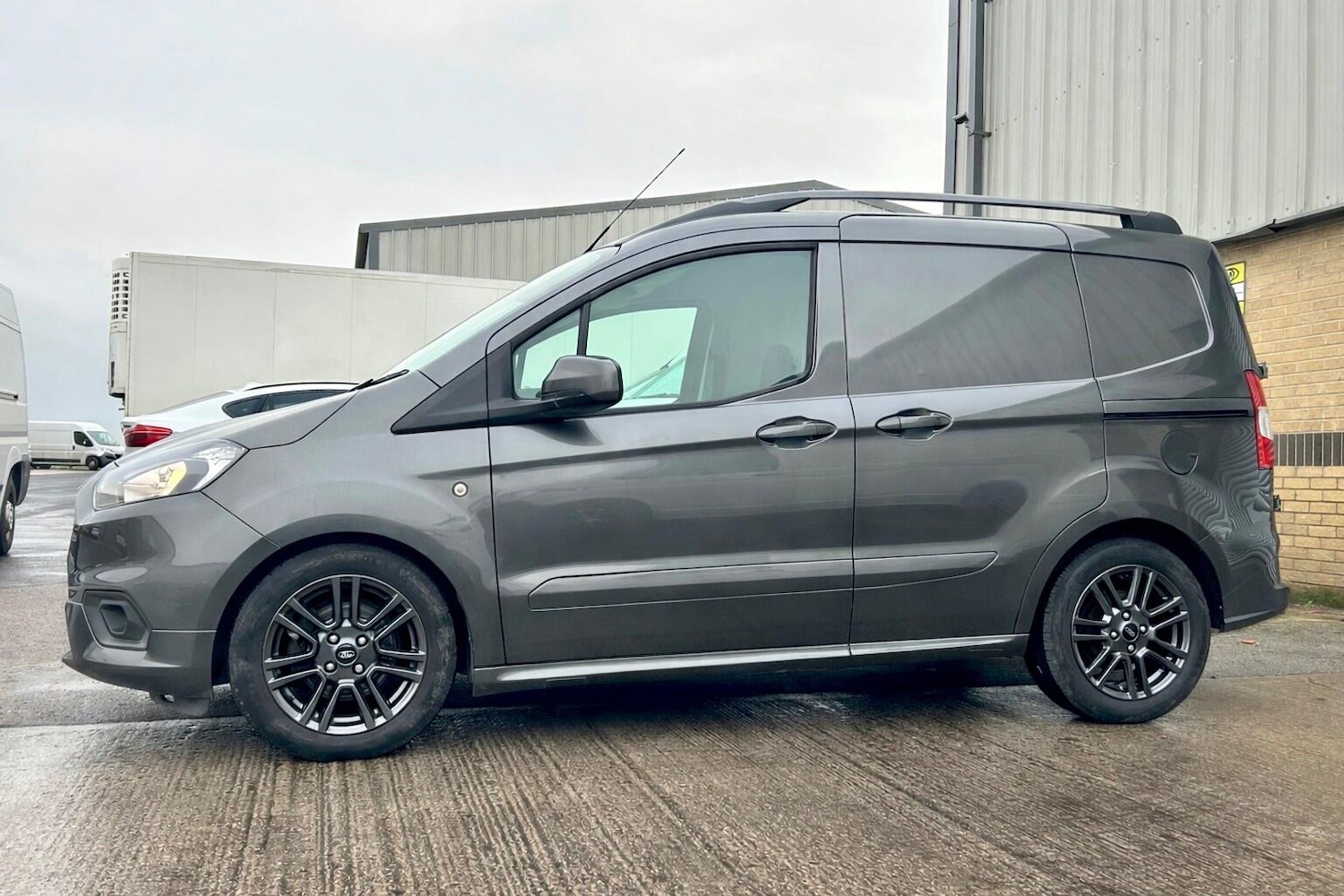 Used Ford Transit Courier 2020 for sale - 77586296: Photo 6