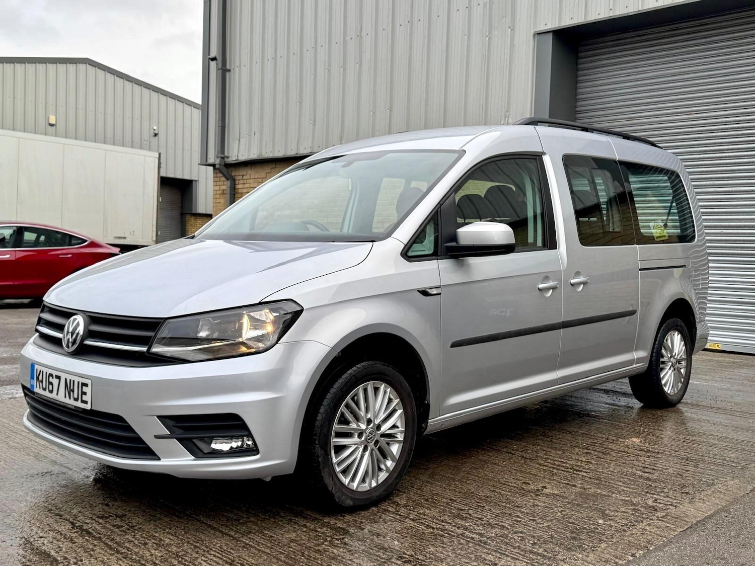 Used Volkswagen Caddy Maxi Life for sale - 77190891: Photo 2